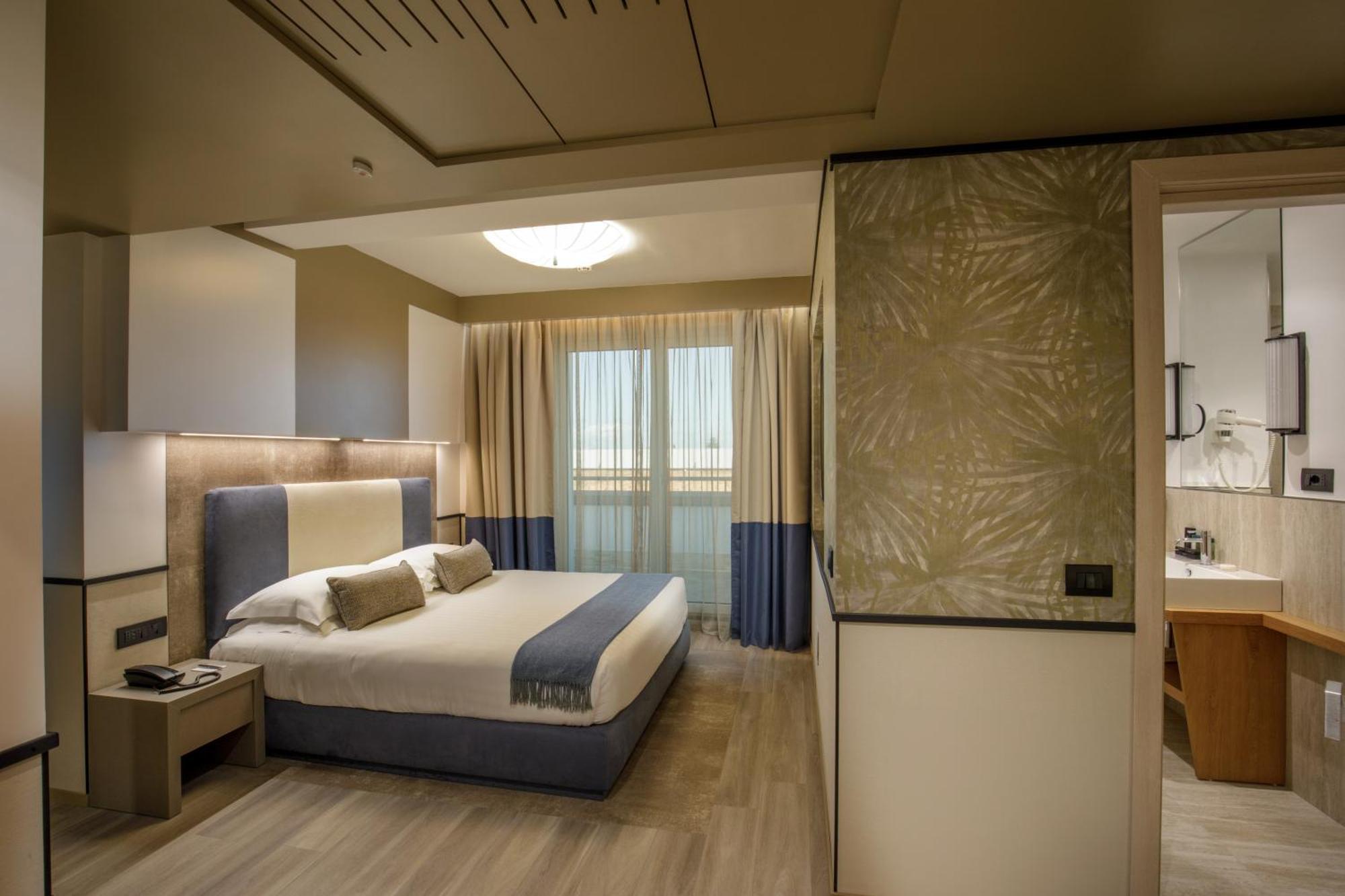 Hotel Domidea Рим Екстериор снимка